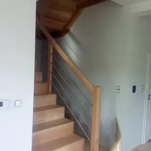 schody samonosne jesionowe 2 drewniane sawood uslugi stolarskie racula zielona gora 08